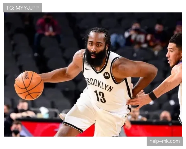 埃迪·琼斯突破干扰造机会提升关键时刻得分效率